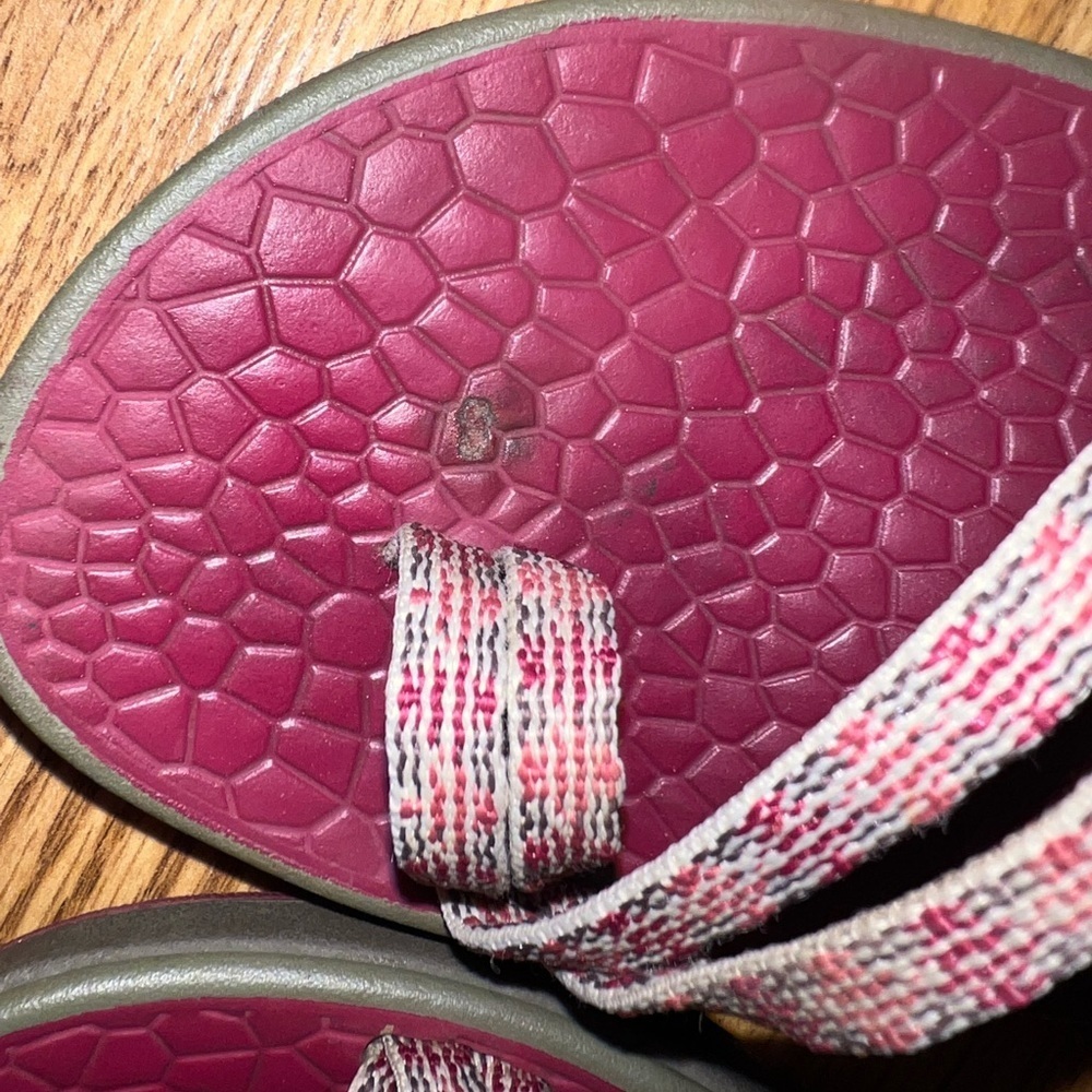 Chacos - Picture 2 of 6